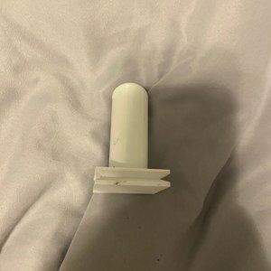 Tripod attachment for wig